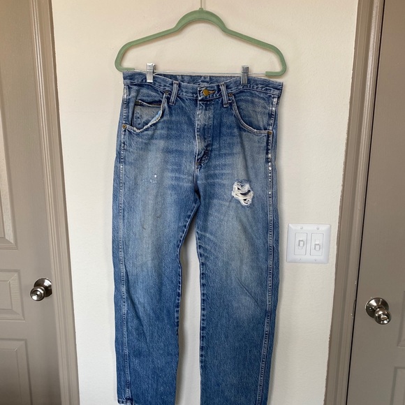 33x32 worn in cowboy Wranglers. Wear and tear. - Picture 2 of 10